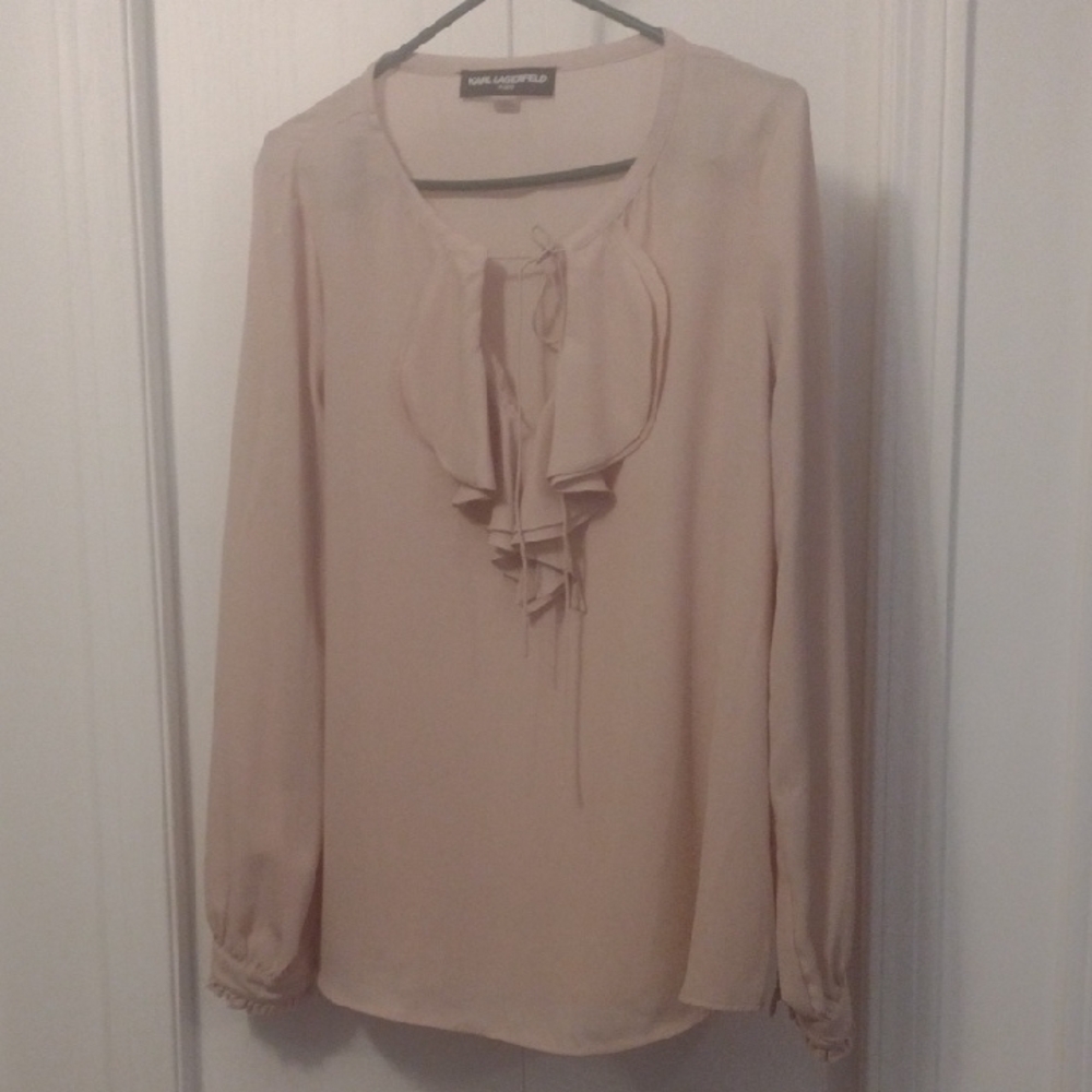 Karl Lagerfeld Blouse in a Soft Pink 🩷 Ptp 23"